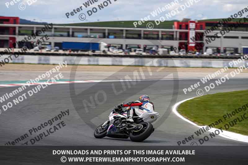 cadwell no limits trackday;cadwell park;cadwell park photographs;cadwell trackday photographs;enduro digital images;event digital images;eventdigitalimages;navarra;no limits trackdays;peter wileman photography;racing digital images;trackday digital images;trackday photos